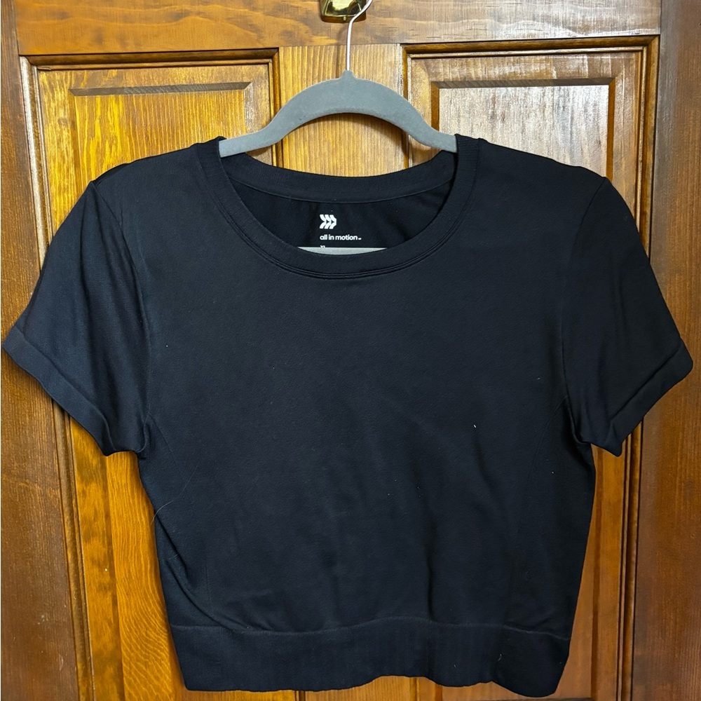 All in Motion Black Short Sleeve Tee